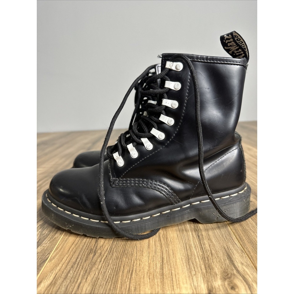 Doc‎ Martens Women's Black Leather Boots Size 6M With White Lace Hooks - Picture 6 of 15
